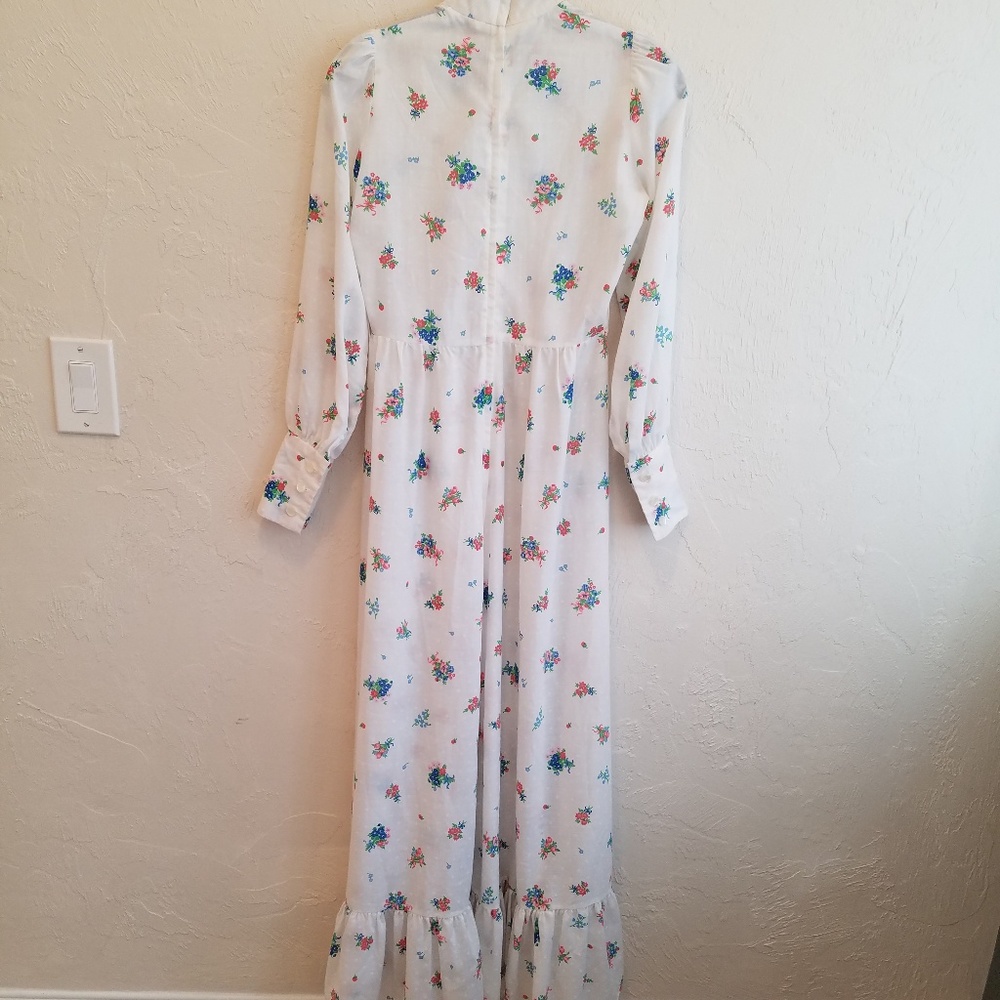 ❌SOLD❌ 70s Prairie Strawberry 🍓 Maxi Dress XS/S - Picture 8 of 8